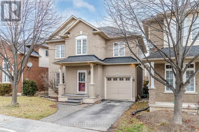 Building Photo - 2341 Vanessa Dr