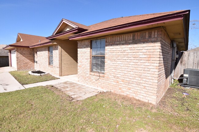 Foto del edificio - 105 Benjamin Cir