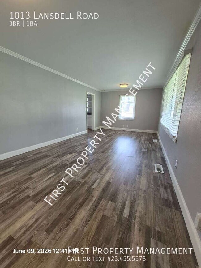 Photo - 1013 Lansdell Rd House