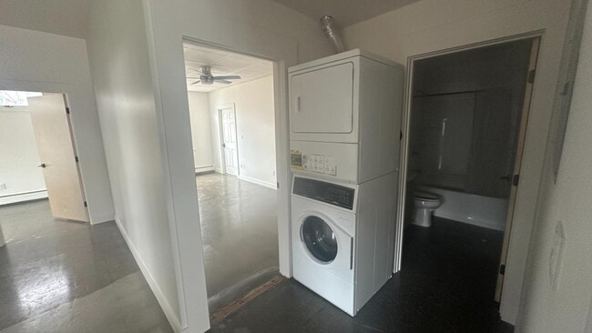 Building Photo - 9 Johnson Ln