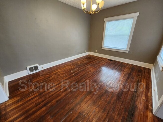 Building Photo - 1407 S 8th St