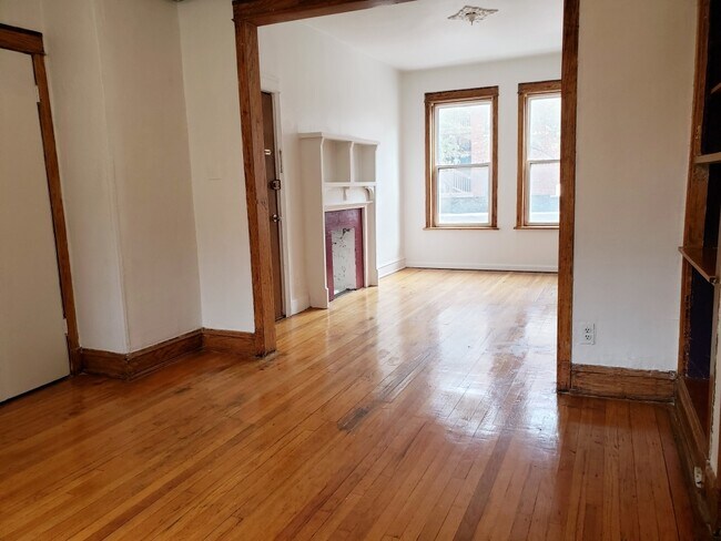 Foto del edificio - 3514 N Broadway