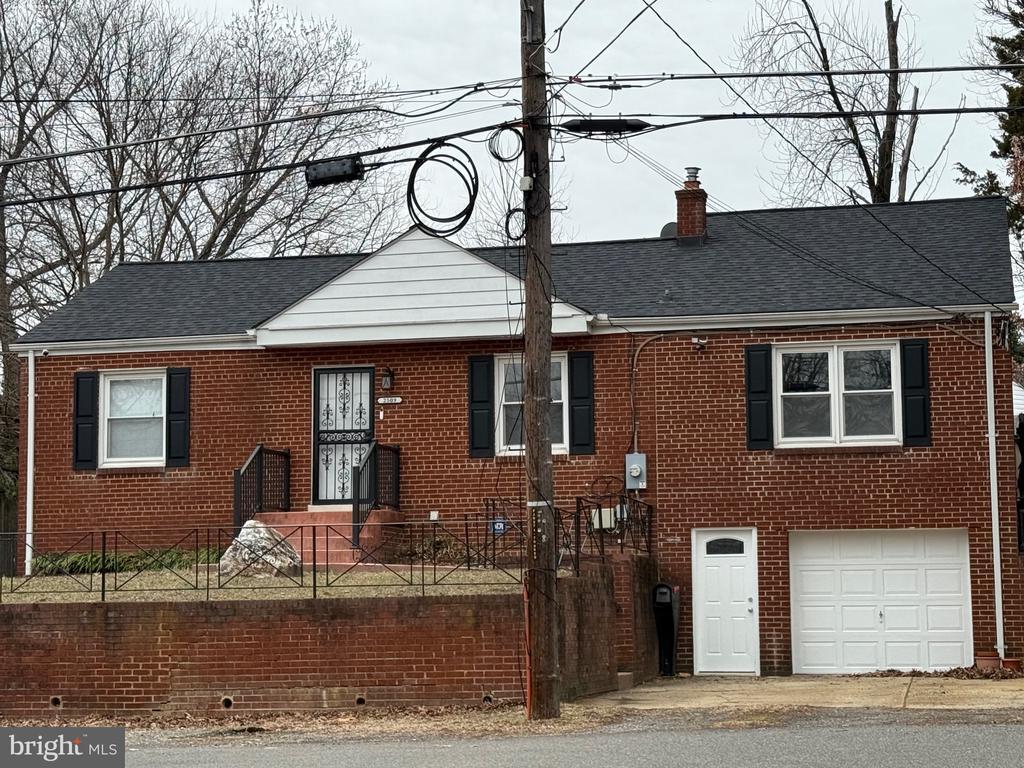 Foto principal - 2509 Lewis Ave