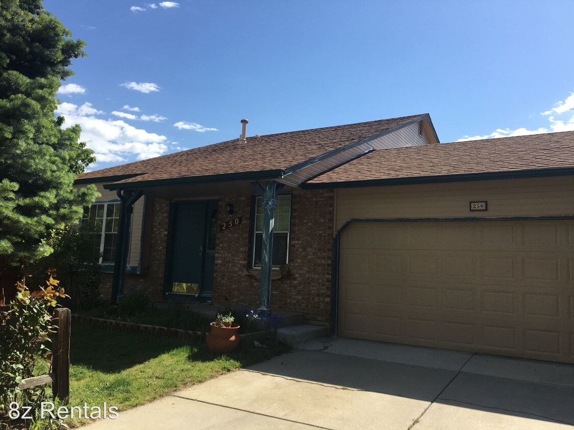 Foto del edificio - 3 br, 3 bath House - 250 S Lincoln Avenue