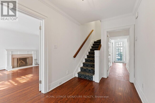 Photo du bâtiment - 68 Cheltenham Ave