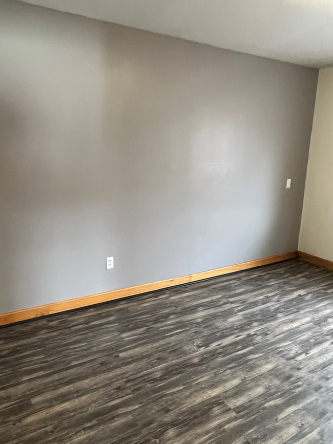 Building Photo - 91 East Ave