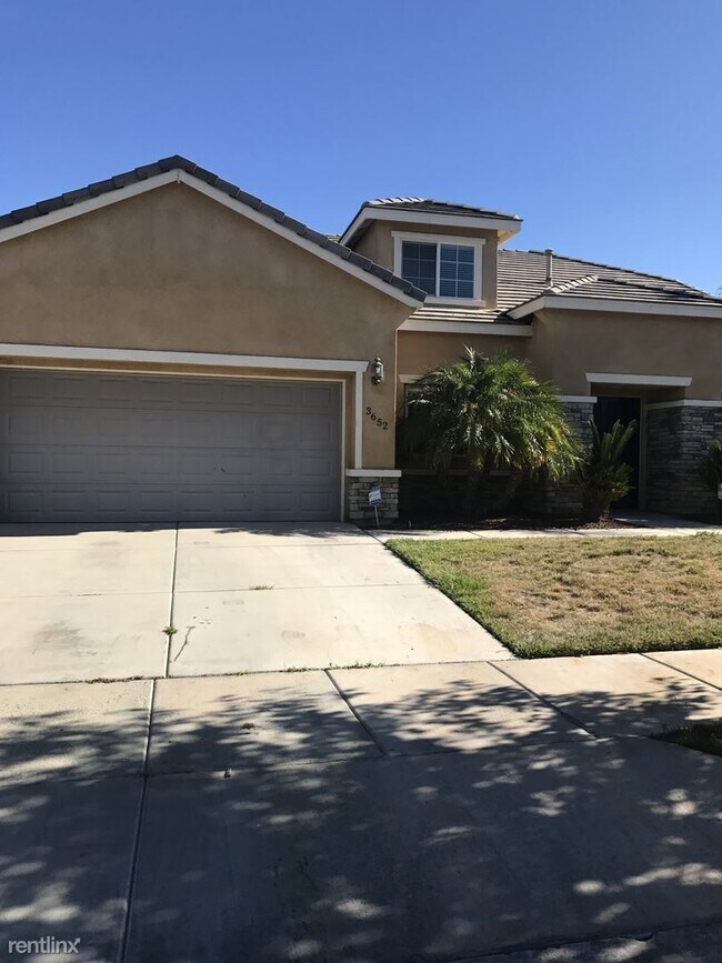 Foto del edificio - 4 br, 3 bath House - 3652 Chianti Dr.
