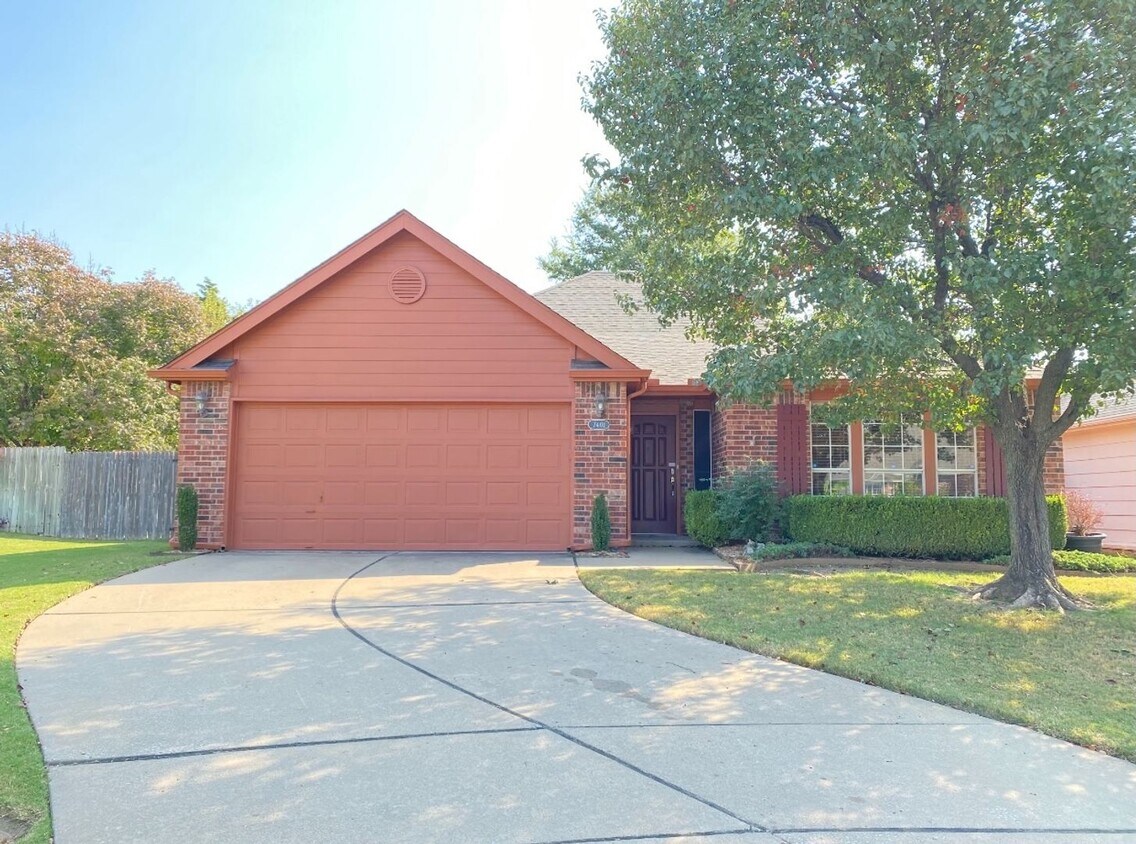 Primary Photo - Union Schools 3 bed, 2, bath, 2 car garage