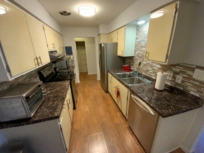 Foto del edificio - 1025 Randolph St