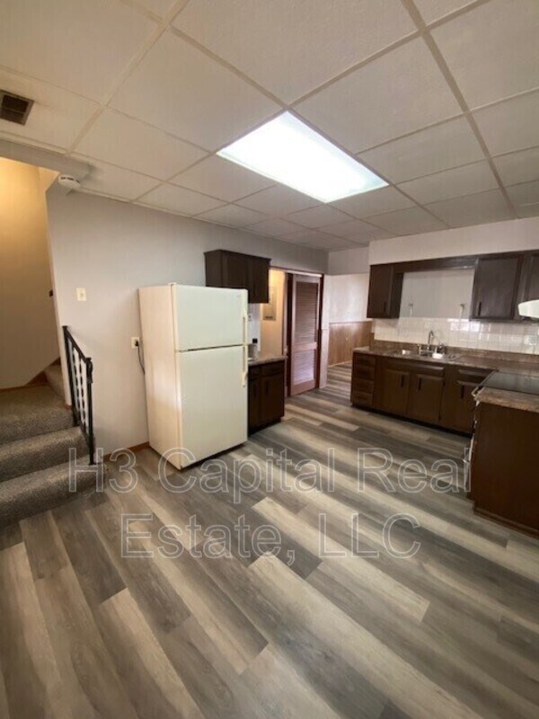 Building Photo - 538 Mary Ave