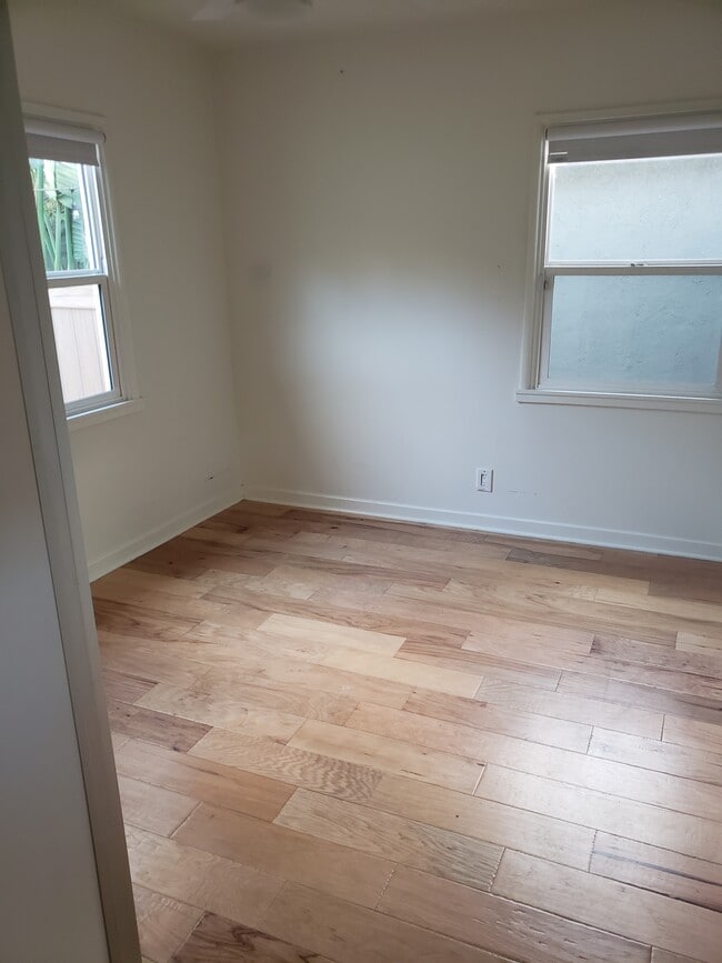 Bedroom - 503 Bay St