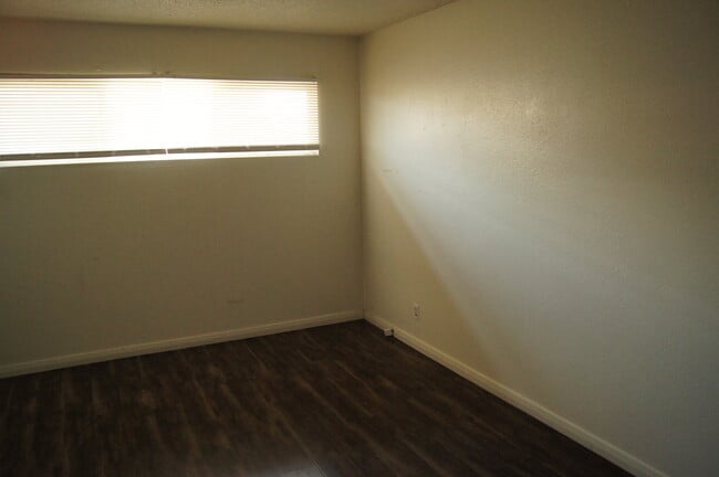 Foto del edificio - 2241 Ellis St