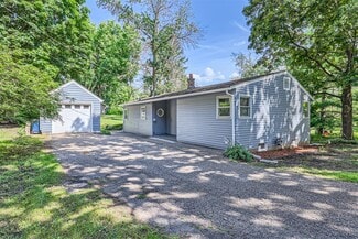 Building Photo - 4001 Tonkawood Rd