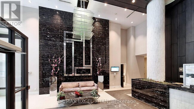 Photo du bâtiment - 9205 Yonge St