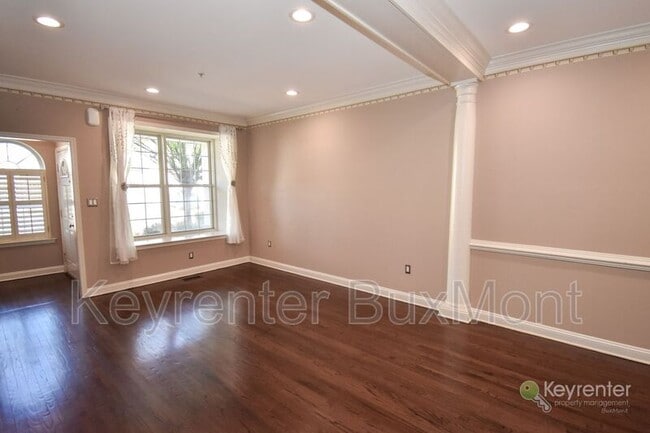 Building Photo - 109 Meadow View Ln