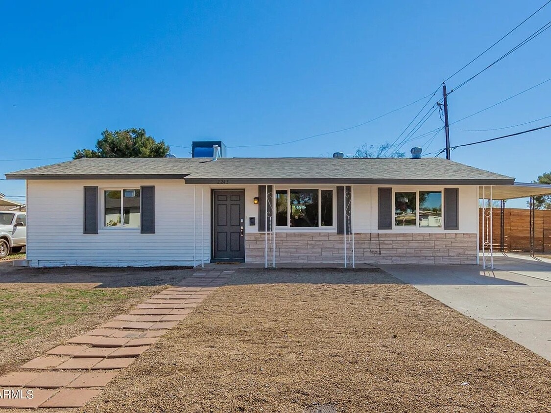 Photo - 2245 W Laurel Ln (Phoenix, AZ)