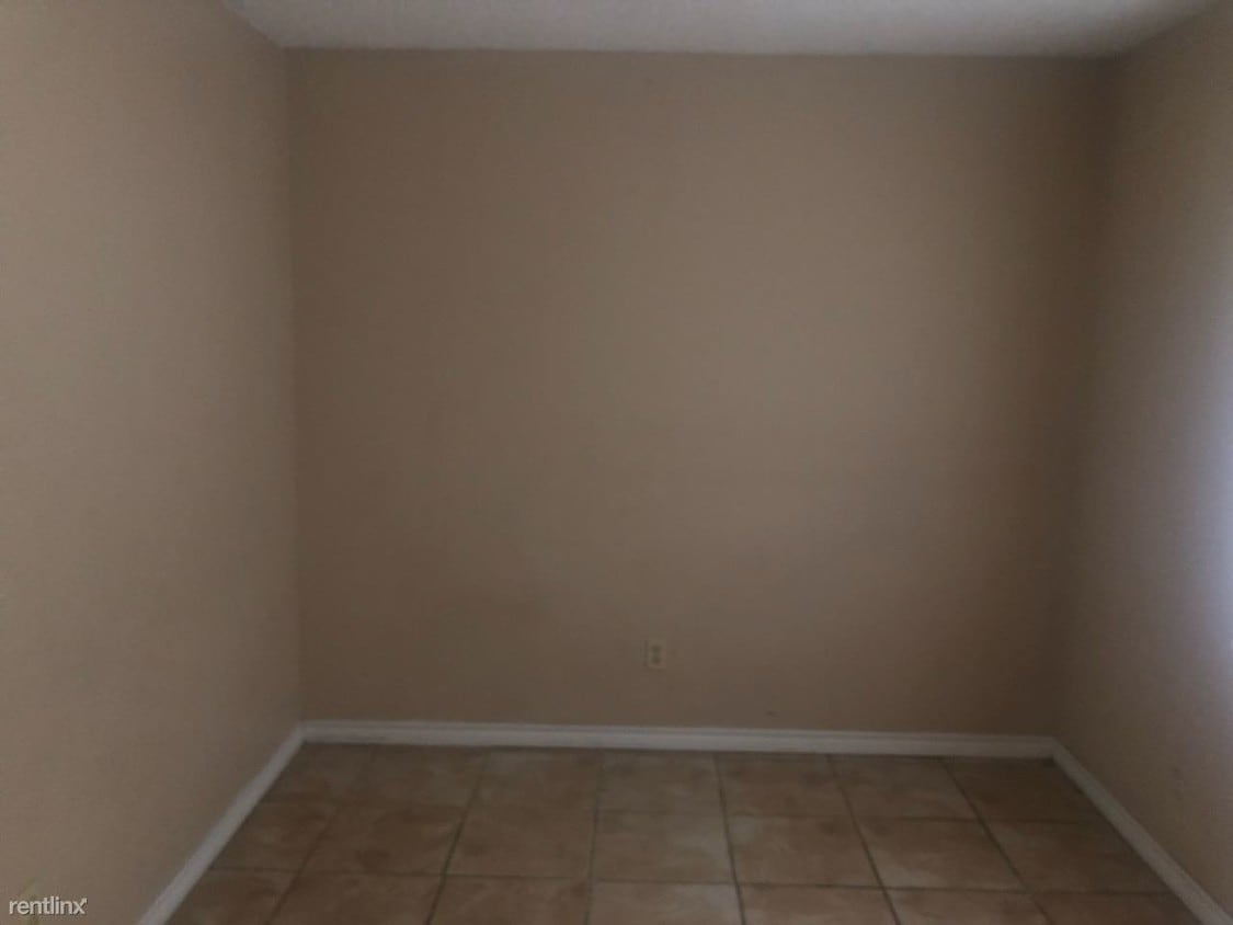 Building Photo - 2 br, 1 bath  - 2511 N Franklin St D