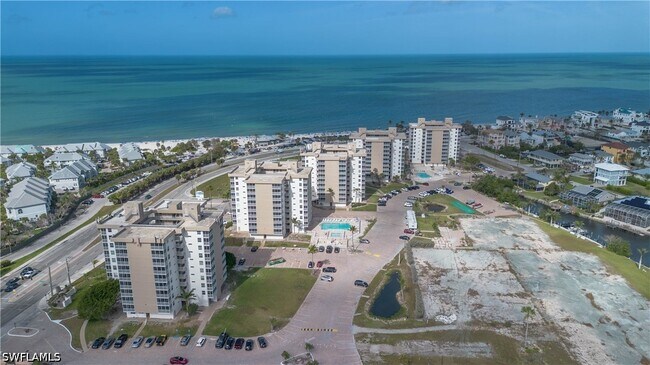 Foto del edificio - 5700 Bonita Beach Rd SW