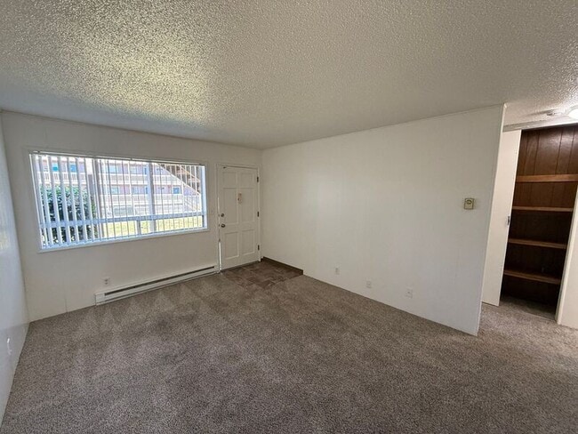 Foto del edificio - 550 SW Levens St