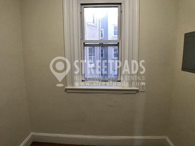Foto del edificio - 1 bedroom in Boston MA 02215