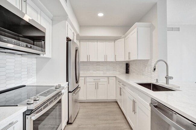 Photo - 700 E Boynton Beach Blvd Apartment