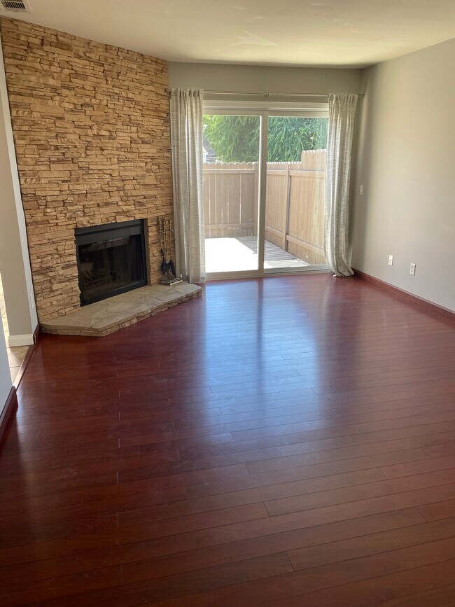 15030 Reedley St, Moorpark, CA 93021 Townhome Rentals in Moorpark CA