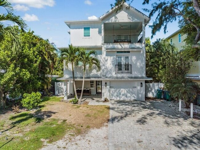 Building Photo - 120 White Ave