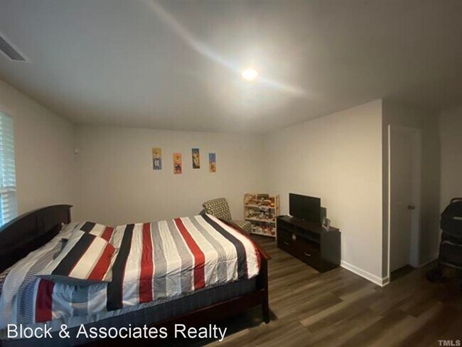 Building Photo - 3 br, 3 bath House - 2522 Laurel Valley Way