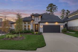 Building Photo - 1716 Encino Blvd