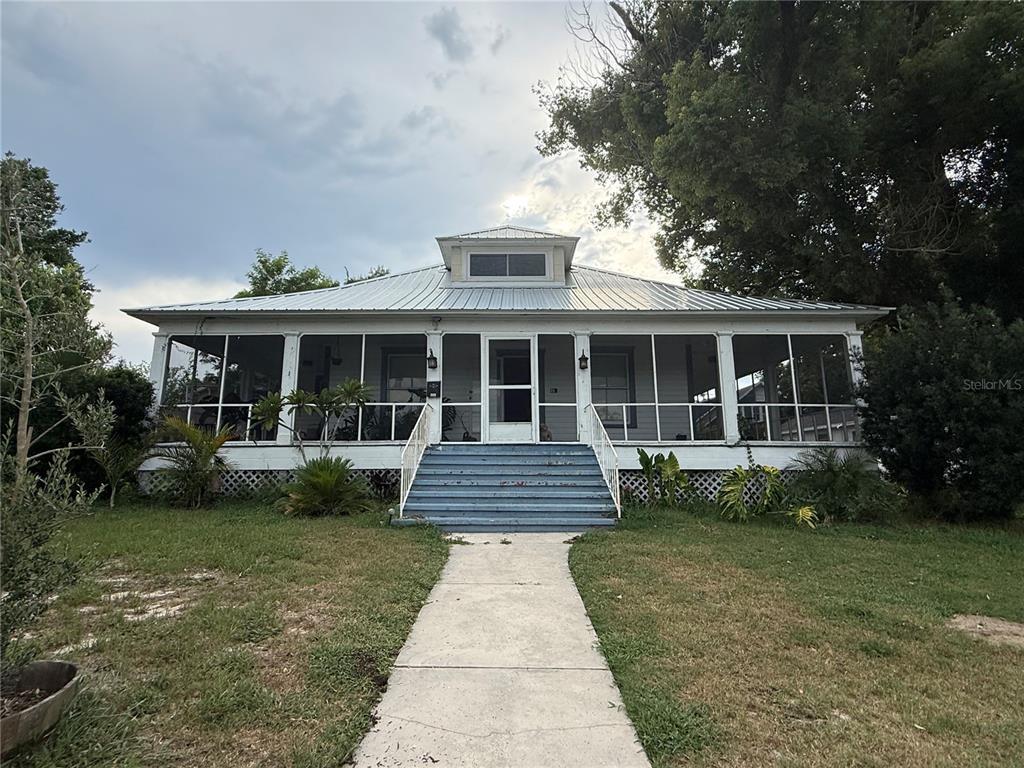 Foto principal - 317 3rd St NE