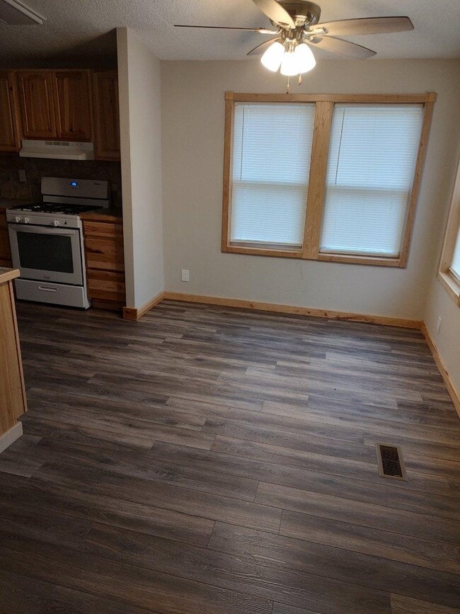 Building Photo - 1503 Osborne St