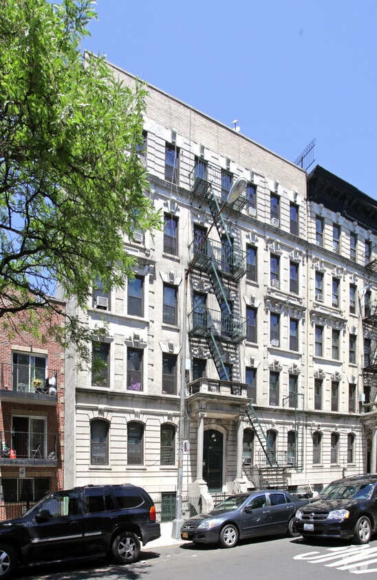 157 Vernon Avenue Apartments in Brooklyn, NY