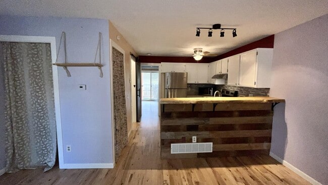 Building Photo - 3082 W 107th Pl