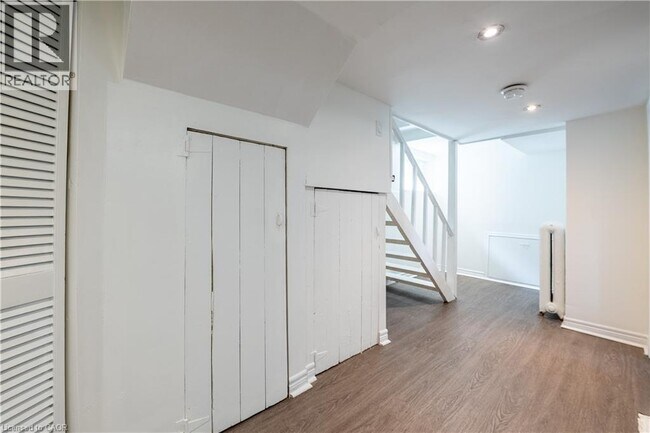 Photo du bâtiment - 11 Ottawa St S