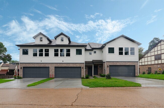 Foto del edificio - 12310 Glenview Dr