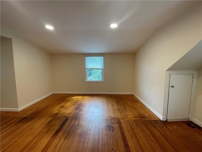 Foto del edificio - 1113 Bulgarmarsh Rd
