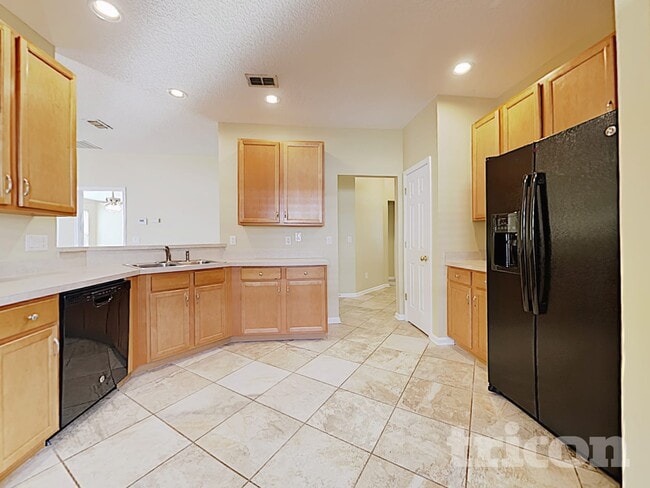 Foto del edificio - 1043 Moosehead Dr