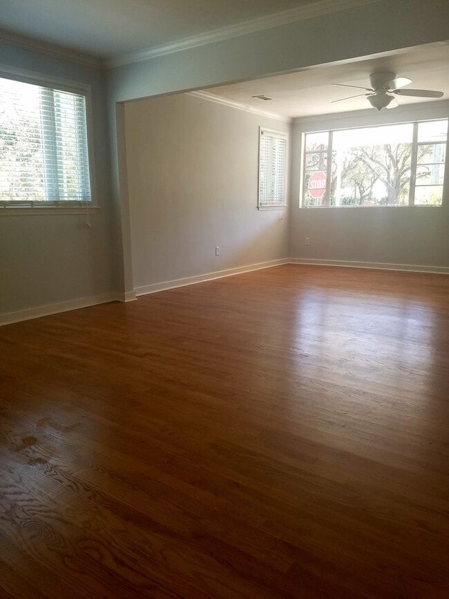 Building Photo - 3 br, 1 bath House - 110 Congress Street