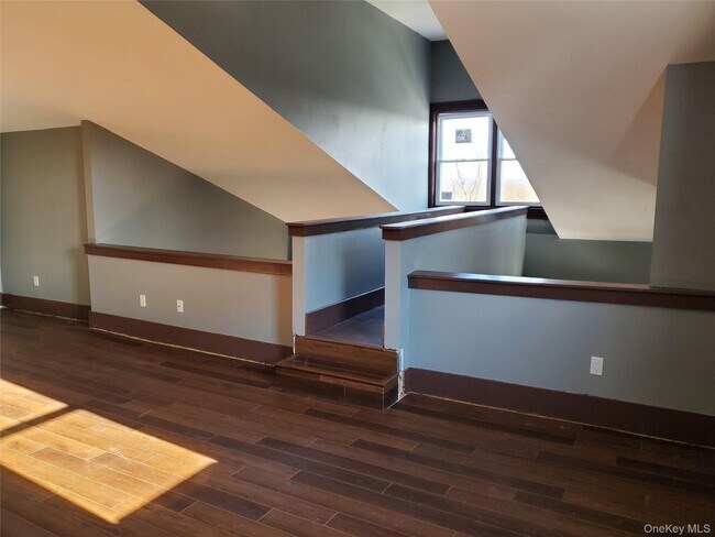 Foto del edificio - 22 Ridge Ave