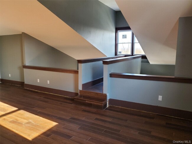 Building Photo - 22 Ridge Ave