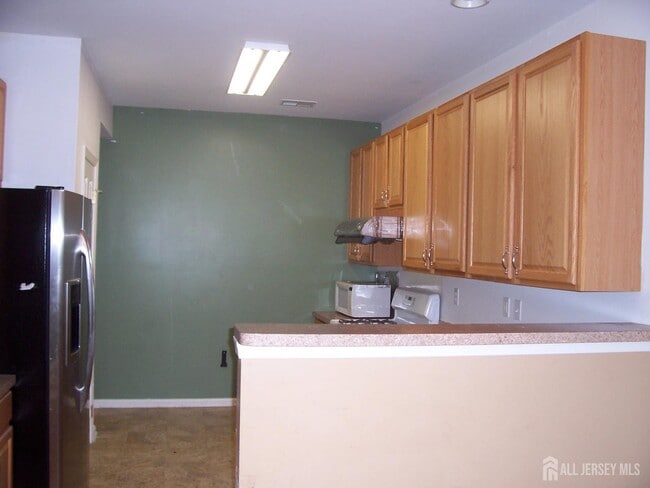 Building Photo - 157 Valmore Ct