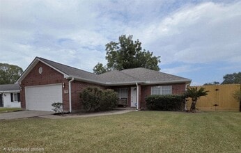 Building Photo - 911 Beechgrove Dr