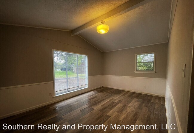 Building Photo - 4 br, 2 bath House - 2612 Norwich Drive