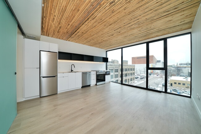 Kitchen / Living with view - Pumphouse West