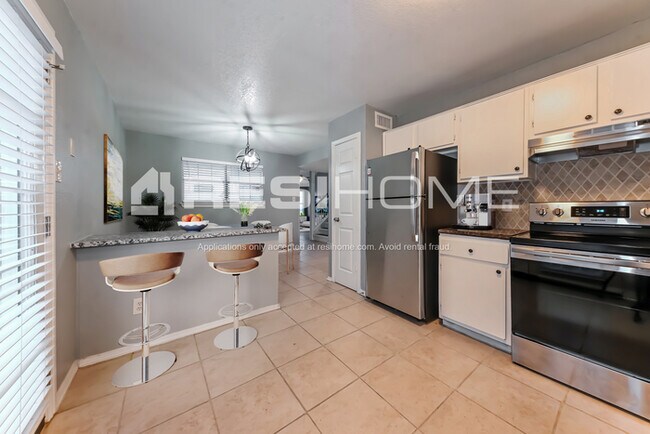 Foto del edificio - 10348 Chelmsford Drive