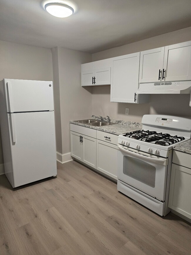 Building Photo - The Residences at Elm Street