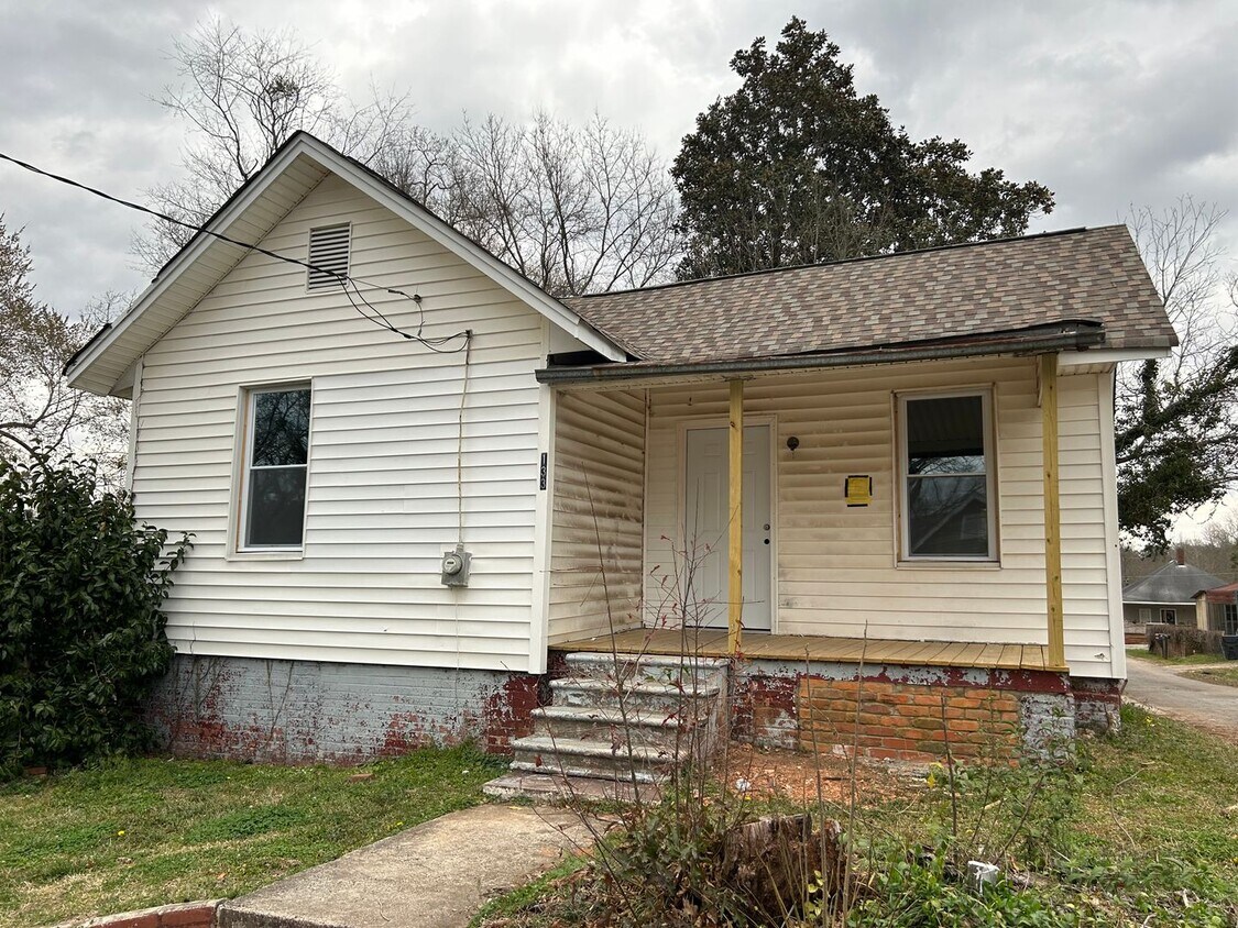 Primary Photo - 1 Bedroom, 1 Bathroom House- Grantville Ga
