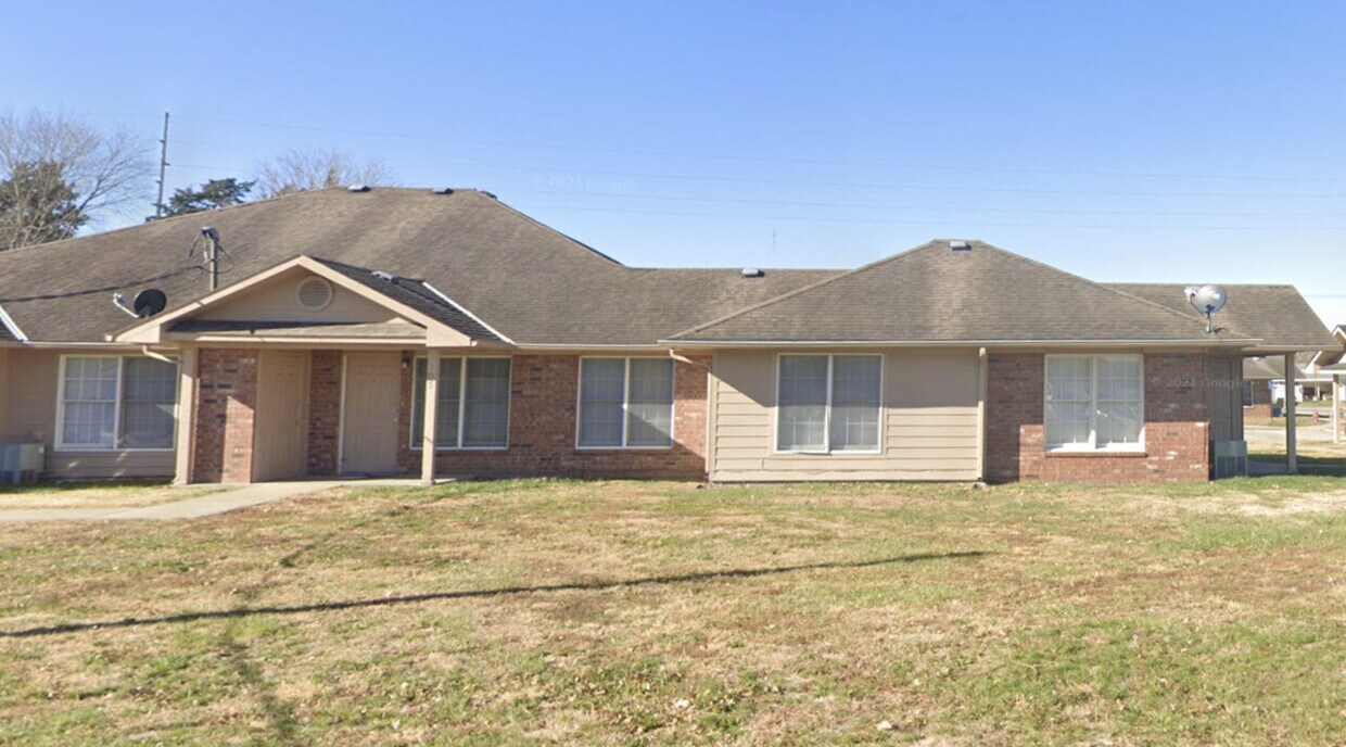 1703 N 3rd St Unit 104, Neodesha, KS 66757 Condo for Rent in Neodesha