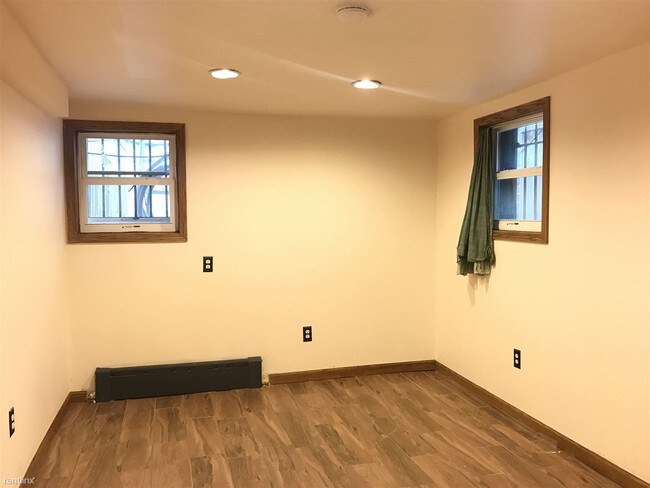 Building Photo - 615 8th Ave