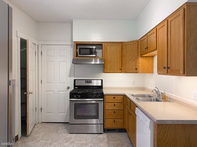 Building Photo - 2 br, 1 bath House - Quaint Historic Distr...